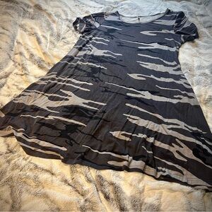 Gray & Black Camo Knit T shirt Swing Dress 2XL